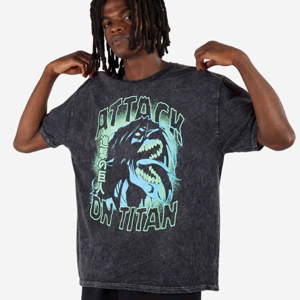 ATTACK ON TITAN Graphic Tee 🥷🥷🥷